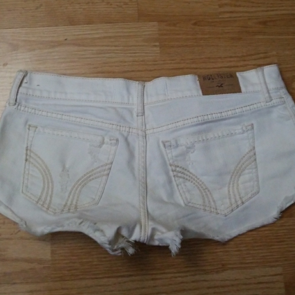 Hollister Jean shorts - Picture 3 of 3